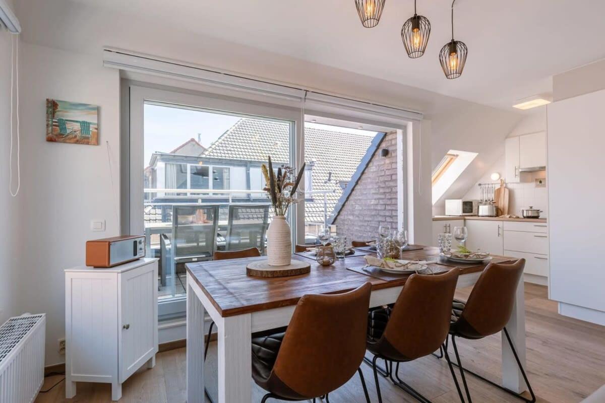 Huswell - Centrally Located Apartment With Sunny Terrace Ostend Exterior photo