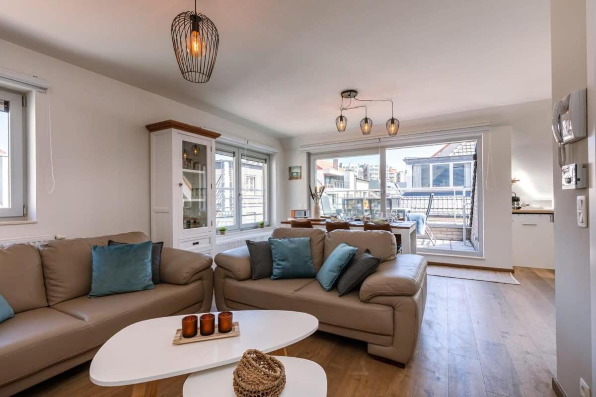 Huswell - Centrally Located Apartment With Sunny Terrace Ostend Exterior photo